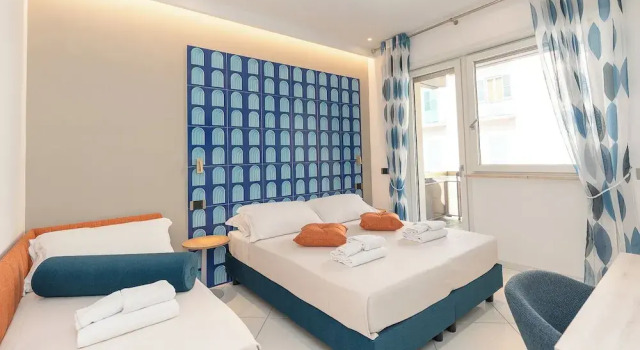 Трёхместный номер Deluxe с балконом и с видом на море B&B Maiori Suites