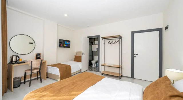 Glori̇a Ai̇rport Hotel, Varaa Hotelli Hotellit Marmara-alue pysäköinnillä, Pysäköinti