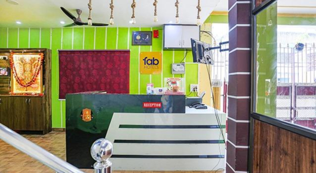 Fabhotel Shivam Palace