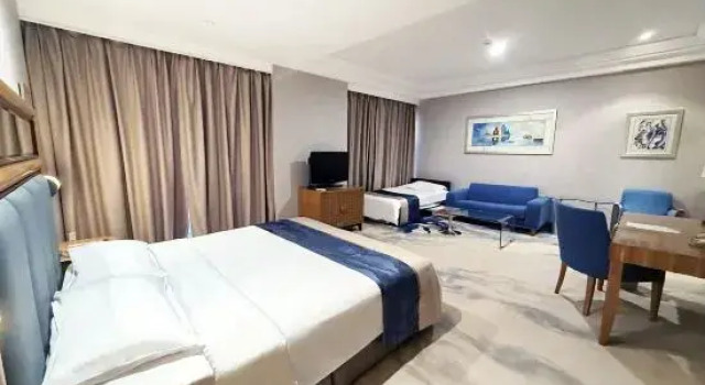 Двухместный люкс Business Wuhan Mayflowers Hotel (Wuchang Railway Station Zhongnan Road Metro Station Branch)