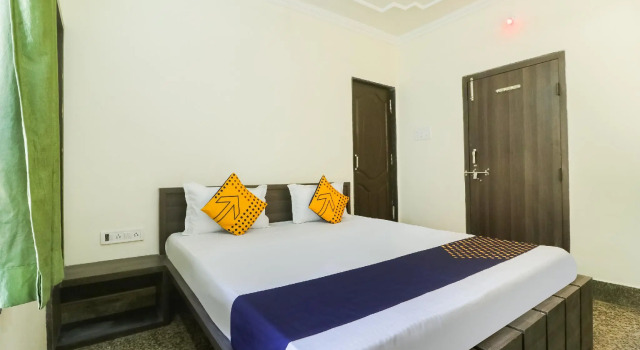 OYO Flagship 60366 Hotel Bilasini