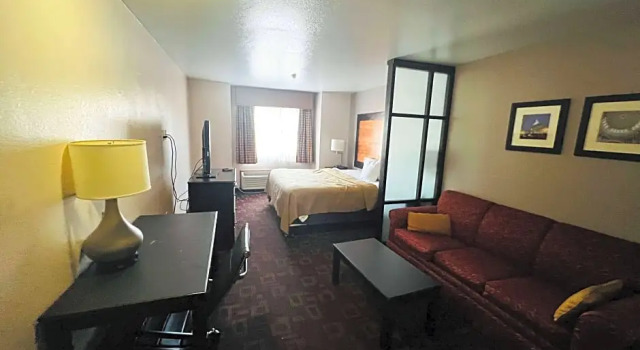 Номер Standard Days Inn by Wyndham Jackson Downtown