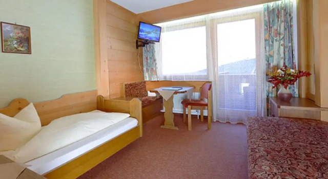 Одноместный номер Economy с балконом Hotel Neue Post