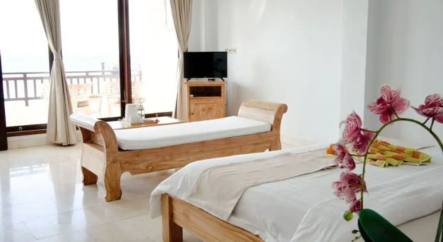 Двухместный номер Superior с балконом и с видом на океан Alam Bali Beach Resort