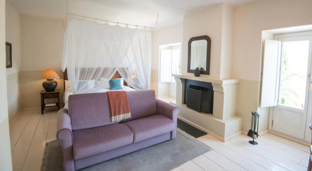 Полулюкс Hotel La Fuente de la Higuera