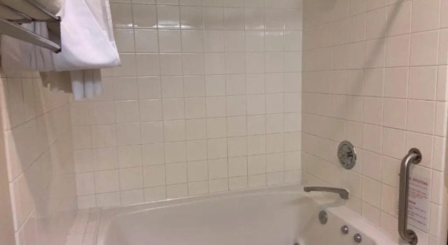 Номер Deluxe AmeriVu Inn and Suites Shawano WI