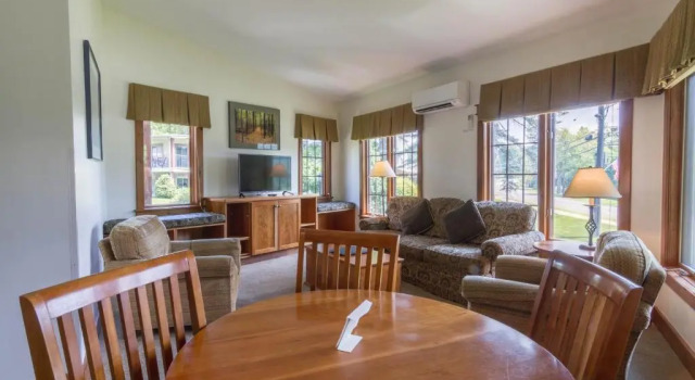 Lejlighed The Winwood Condominiums