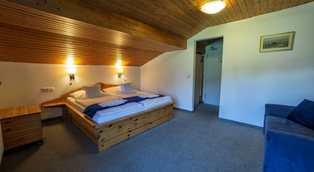 Hotel-Gasthof Sonnenbichl, Varaa Hotelli Hotellit Chiemgau pysäköinnillä, Pysäköinti