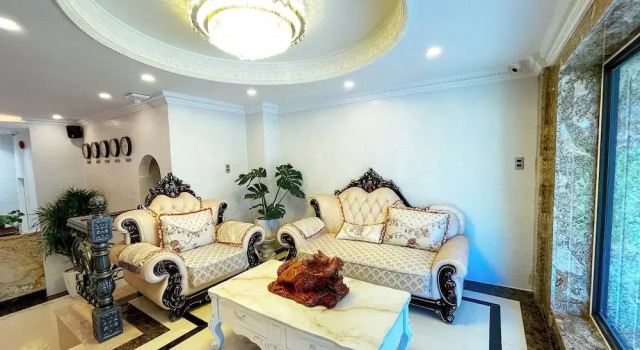 Nature Hotel - Le Dai Hanh