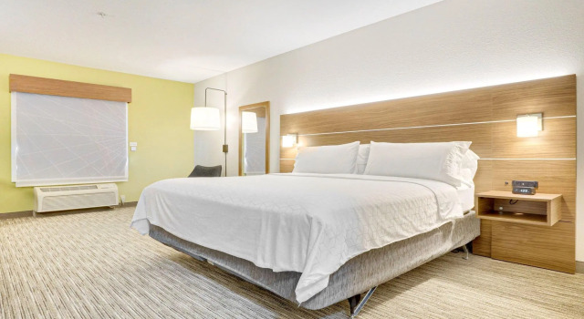 Двухместный номер Standard Holiday Inn Express Hotel & Suites Portland by IHG