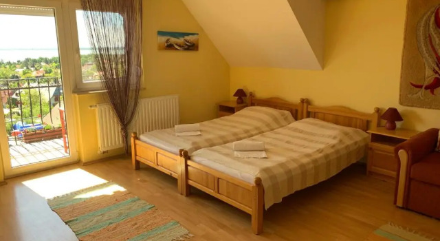 Студия с балконом и с видом на бассейн HolidaySport Haus