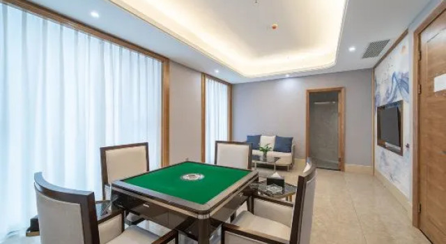 Ziyang Maolin Jinchen Hotel, Rezerwuj Hotel Hotele w Ziyang z parkingiem, Parking