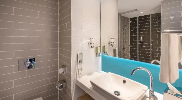 Номер Standard Premier Inn Leipzig City Centre