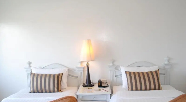Двухместный номер Standard с балконом CH Hotel