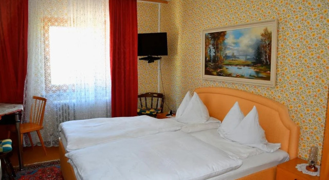 Pension Lasshofer, Rezerwuj Hotel Hotele w Salzburg z parkingiem, Parking