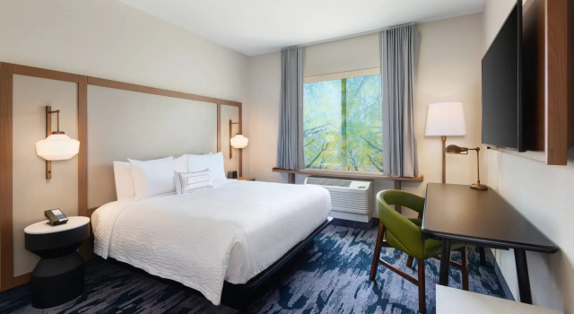 Fairfield Inn & Suites by Marriott Lexington East/I-75, Забронировать Отель Отели Лексингтон с бассейном, рядом с Торговый центр Гамбург-Плейс, Бассейн