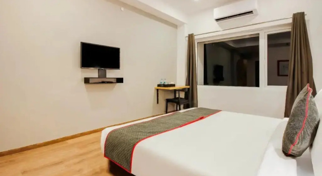 H Square by OYO Rooms, Rezerwuj Hotel Hajdarabad 