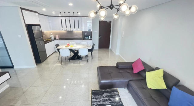 The Goldview Apartment - Luxury Apartment & Furnished Suites & River View & Infinity Pools & Gym & BBQ & High speed internet & Centrally located, Забронировать Апартаменты/квартира Хошимин провинция Хошимин