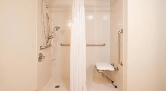 Четырёхместный номер Standard с видом на город Holiday Inn Express Orange Beach - On The Beach by IHG