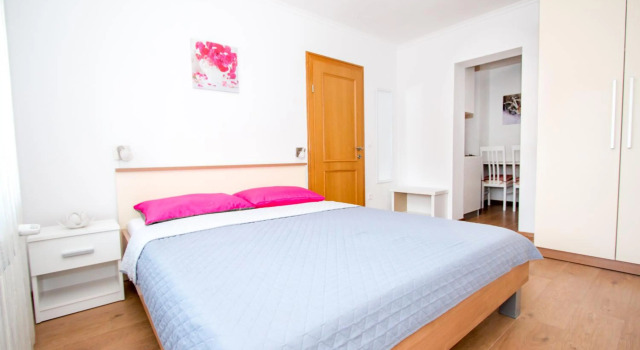 NADA, Book Hotel Karlovac Karlovac county