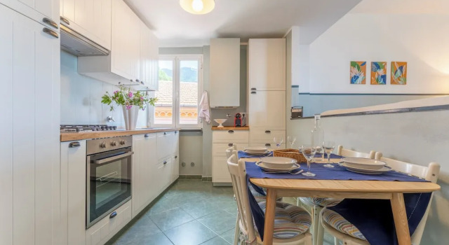 Коттедж с балконом и с видом на окрестности Emma House, Terrace and Sea View, Moneglia