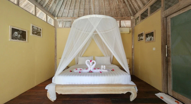 Villa Bamboo, Забронировать Вилла Отели Гилей Траванган с бассейном, рядом с Turtle Conservation Gili Trawangan, Бассейн