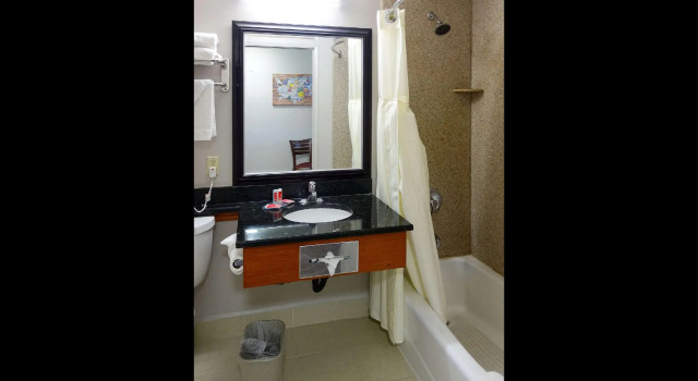 Четырёхместный номер Standard Brisa Pacific Hotel Encinitas