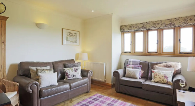 Stylish Holiday Home in Woodbridge With Garden, Book Hotel Hoteller i Woodbridge med pool, Swimmingpool