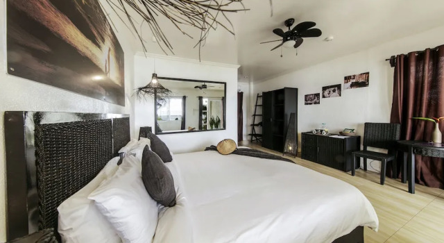 Номер Deluxe с видом на море Malapascua Beach and Dive Resort