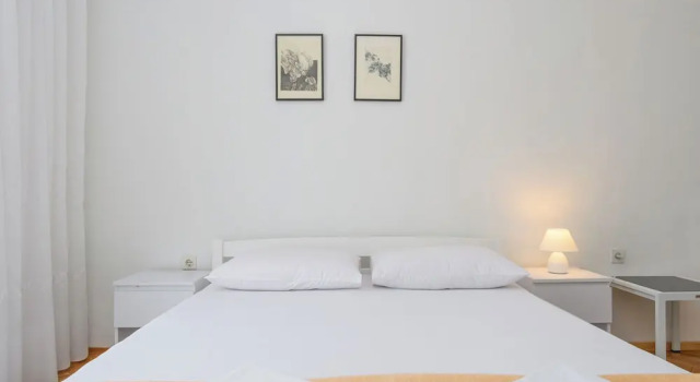 House Toni, Prenota Casa vacanze Arbe 