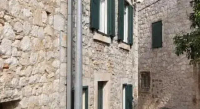 Apartment Sandra, Rezerwuj Apartament Hotele w Split-Dalmatia County z parkingiem, Parking
