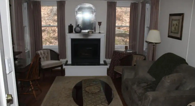 Семейный люкс Fox Creek Inn