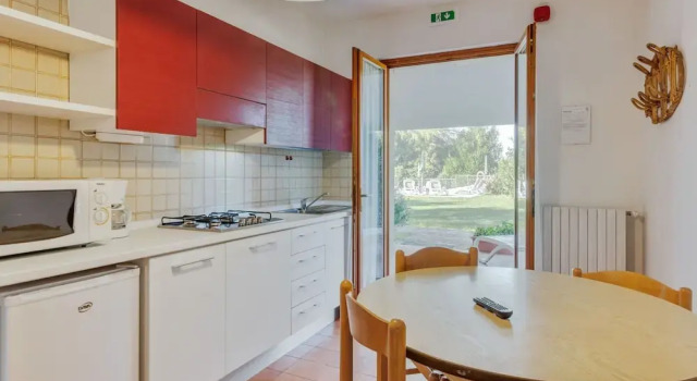 Коттедж Comfortable Apartment in Garda With Swimming Pool