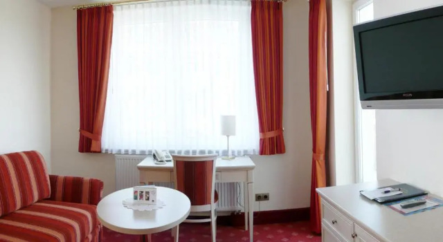 Полулюкс Seehotel Neue Liebe