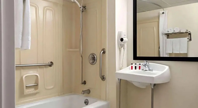 Номер Standard Super 8 by Wyndham Liverpool/Syracuse North Airport