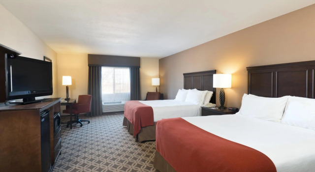 Четырёхместный номер Standard Holiday Inn Express Show Low by IHG
