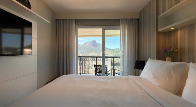 Ipanema 2 Suites Ocean View 1min to Beach