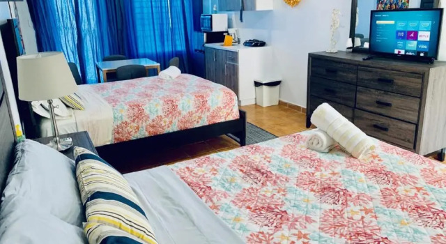 Люкс Deluxe Discovery Inn Hotel