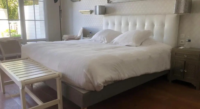 Двухместный номер Standard с видом на сад Hôtel La Baie des Anges, son SPA marin & sa piscine couverte