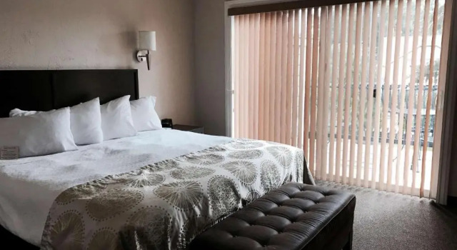 Люкс Best Western Wesley Inn & Suites