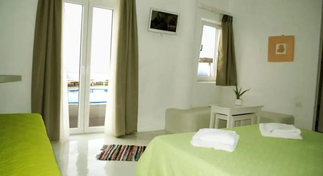 Thea Luxury Resort, Забронировать Курортный отель Курортные отели Тиры, рядом с Католический кафедральный собор, Курортный отель