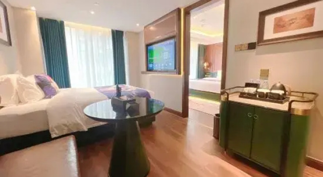 Семейный люкс Chengdu Chunxi Road Taisheng South Road Subway Station James Joyce Elite Hotels