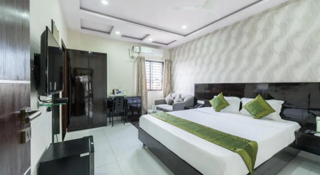 Номер Deluxe Treebo Greenwood Premier Suites, Old Airport Road