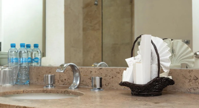Четырёхместный люкс с частичным видом на море Ritz Acapulco Hotel All Inclusive