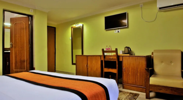 Двухместный номер Standard c 1 комнатой Hotel Raniban Arcade