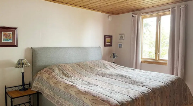 4 Star Holiday Home in Vaddo, Varaa Lomakoti Norrtäljen kunta 