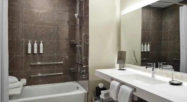 Люкс AC Hotel Detroit at the Bonstelle