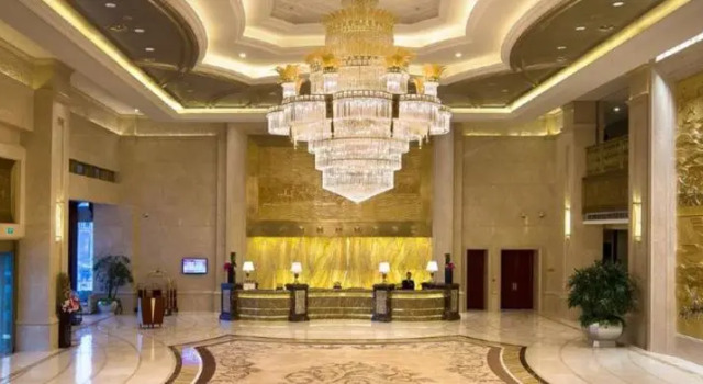 Peninsula Spring International Hotel, Rezerwuj Hotel Hotele 5-gwiazdkowe w Yancheng, 5*