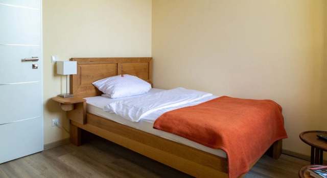Gästezimmer in der DK-Glasbläserei 3.0 star property, Prenota Hotel  