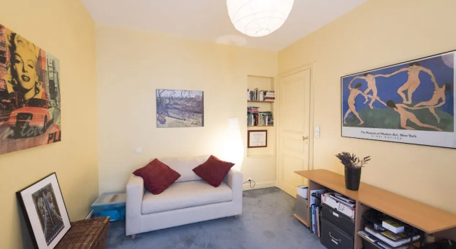 Comfortable near Montmartre, Забронировать Отель Париж Иль-де-Франс, рядом с Гран Бульвар